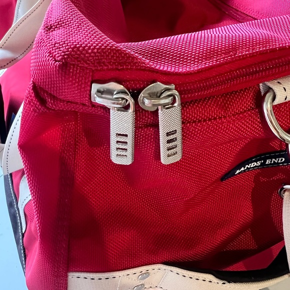 Land’s End Duffle Bag - Picture 8 of 9